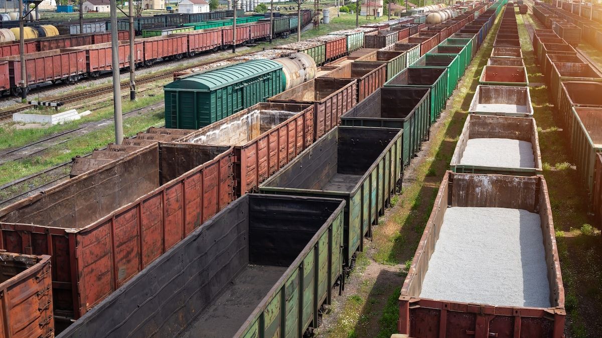 Konec hedvábné stezky? Ruská invaze ohrozila železniční spojení Číny s Evropou